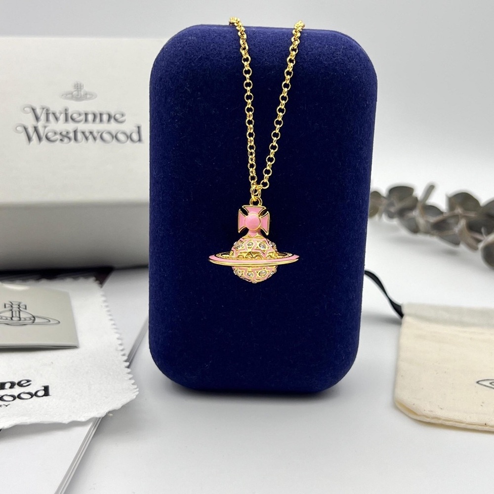 Vivienne Westwood pink three-dimensional planet diamond necklace